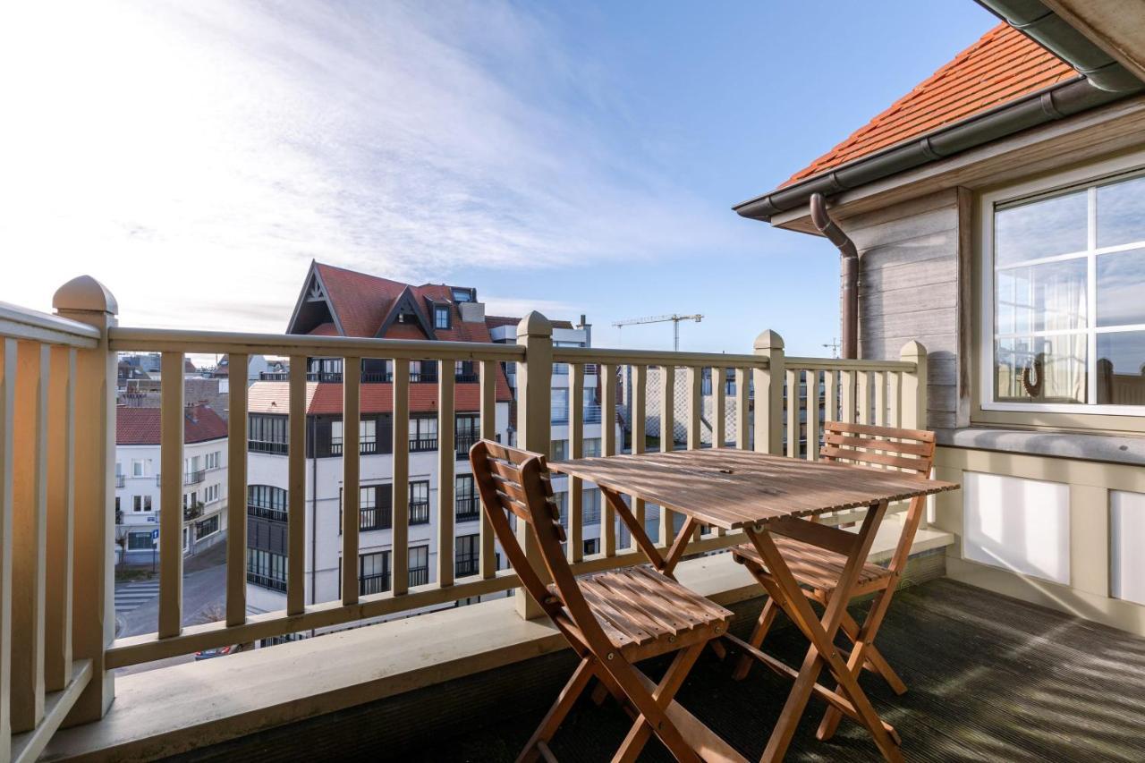 Charming Spacious Duplex Apt With Private Parking In Knokke Apartment Ngoại thất bức ảnh