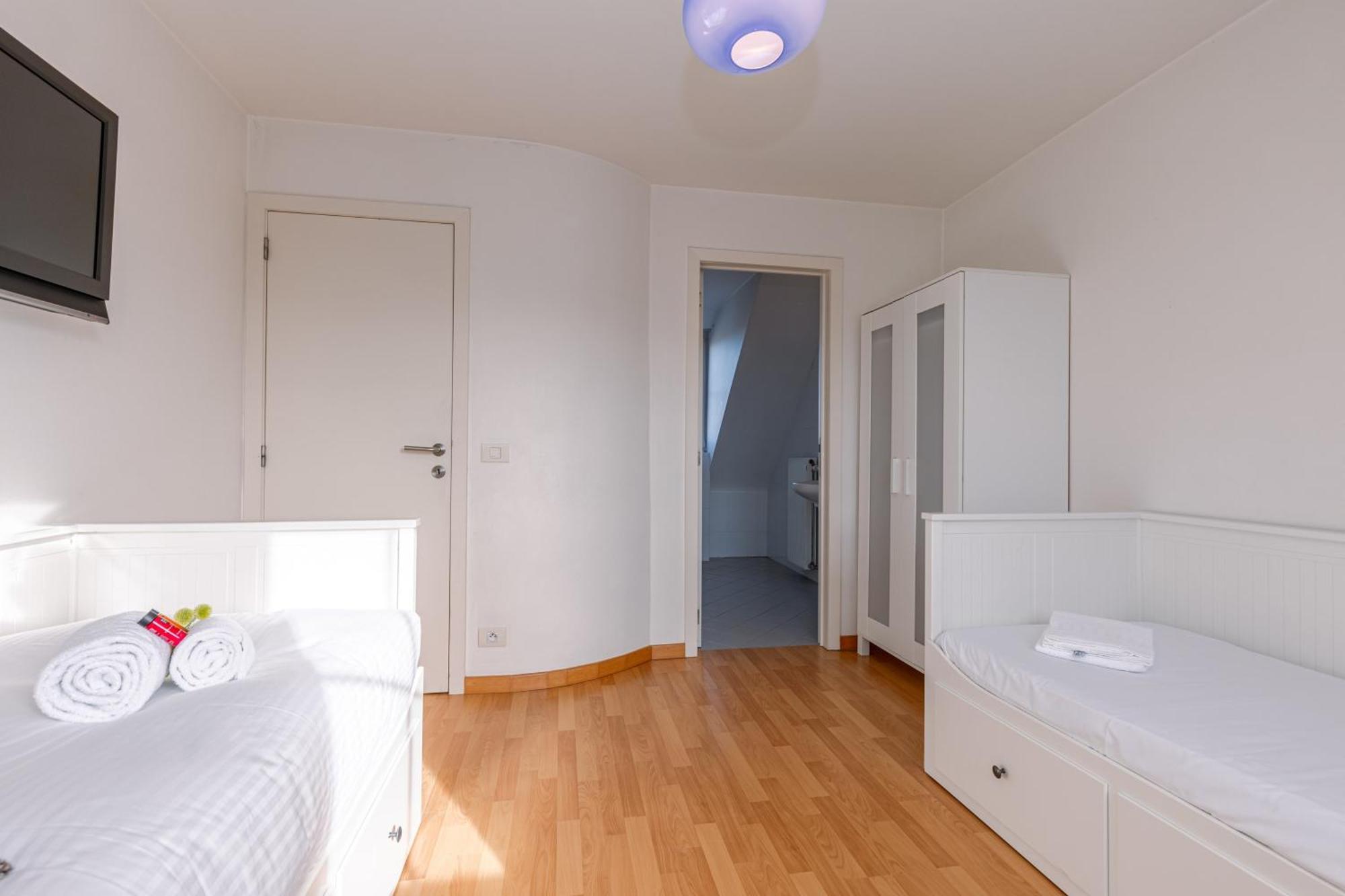 Charming Spacious Duplex Apt With Private Parking In Knokke Apartment Ngoại thất bức ảnh